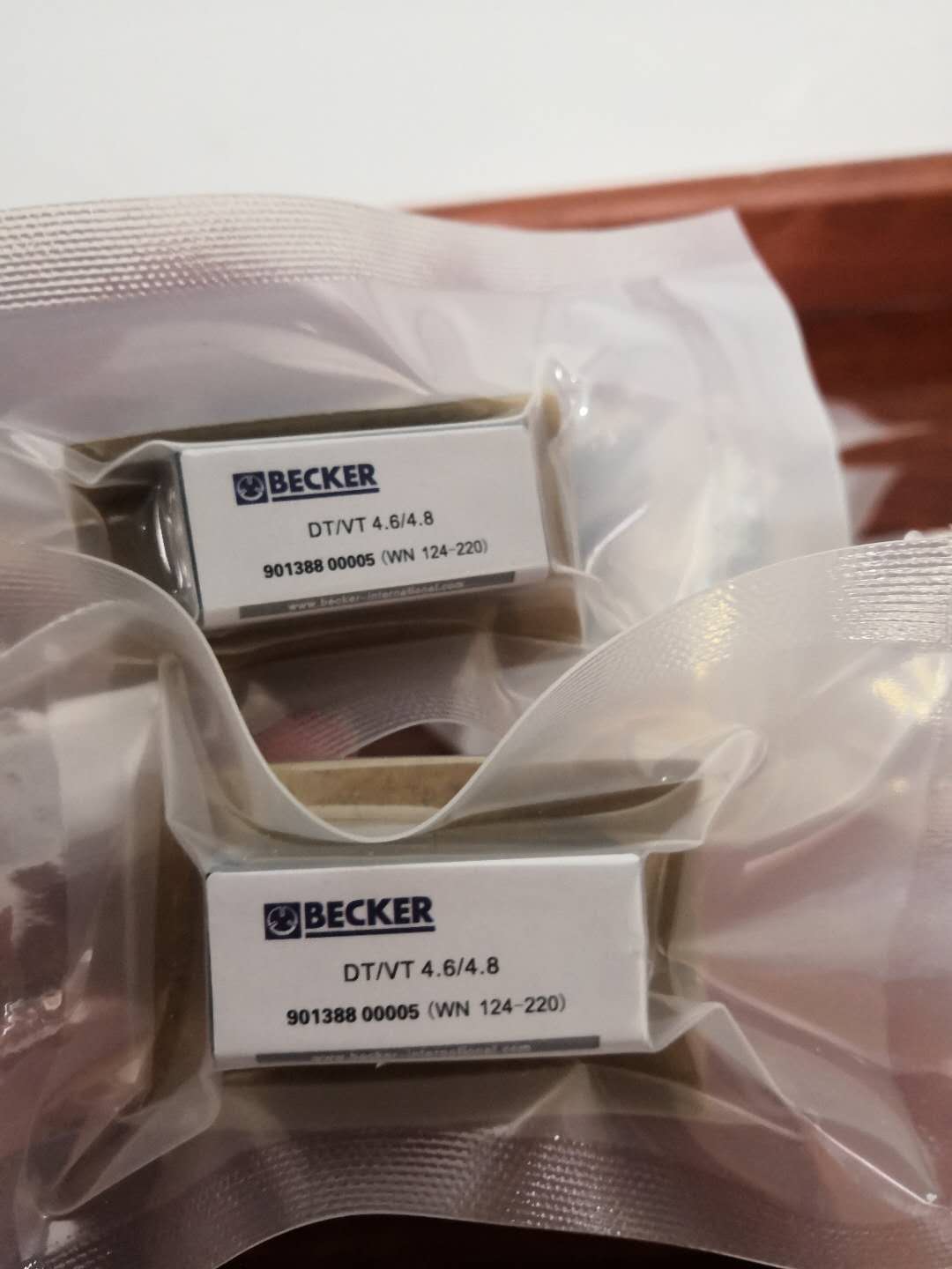 ԭ�bؐ��BECKERؐ��VT4.6/4.8̼Ƭ �~Ƭ ʯīƬWN124-220